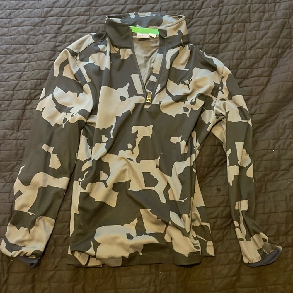 Puma quarter zip size M